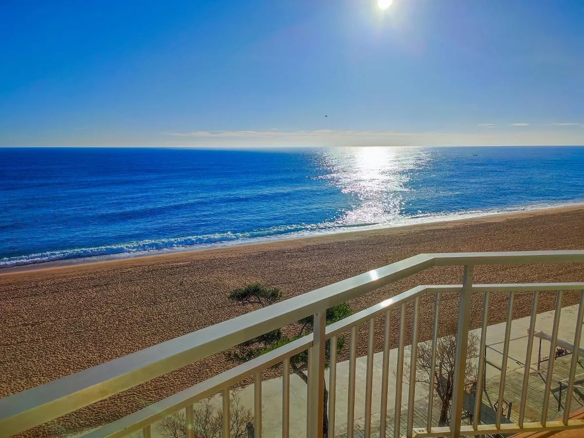 Girorooms Cannes Platja D'Aro 0*,  Spain
